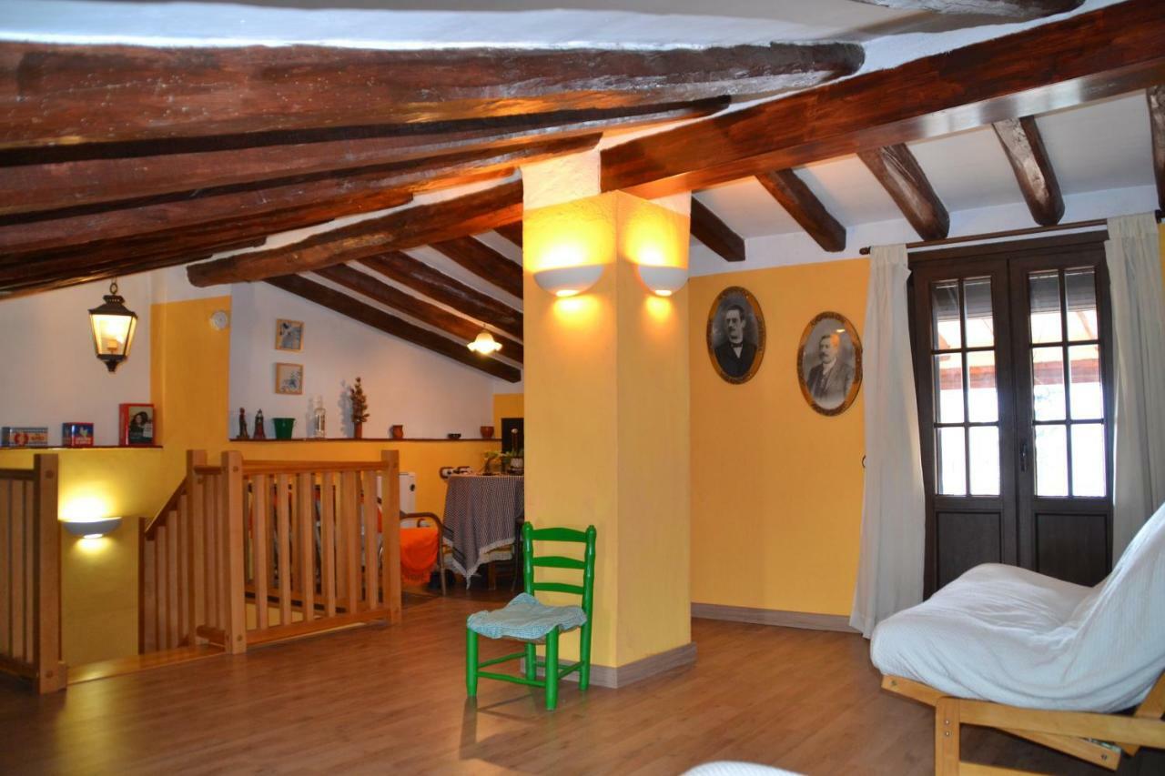 Can Font Guest House Siurana  Bagian luar foto